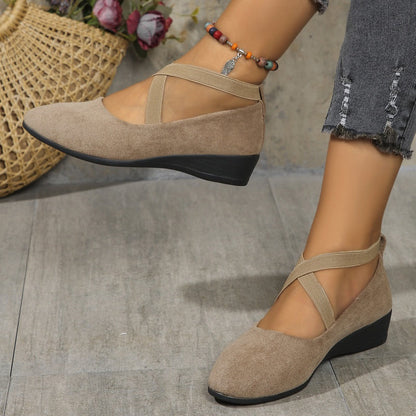 NOVARA – Scarpa Donna in Camoscio con Elastico